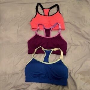 Medium sports bra bundle.